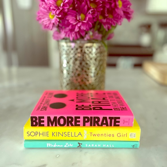 Books - Picture 1 of 4